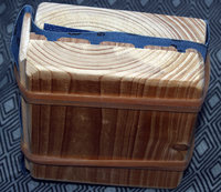 Vorrichtung Grobschleifen. Die Nuten habe ich mit eingeklebten/ genagelten angeschrägten Leisten erzeugt.