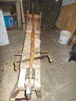 hier sieht man auch gleich noch die heute ver-<br />wendeten Werkzeuge und Hilfsmittel