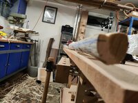 IMG_20220103_180853_compress25.jpg (314.77 KiB) 7173 mal betrachtet Hier ist er am Tisch niedergespannt