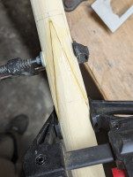 Mit Uhu Endefest geklebt und fixiert