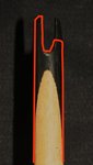 Arrow Nock-Horn.JPG (33.78 KiB) 1711 mal betrachtet Vereinfacht dargestellt isses so, dass die eine Hälfte der Nocke wesentlich kürzer ist, was das 'Einfädeln' wesentlich leichter macht.